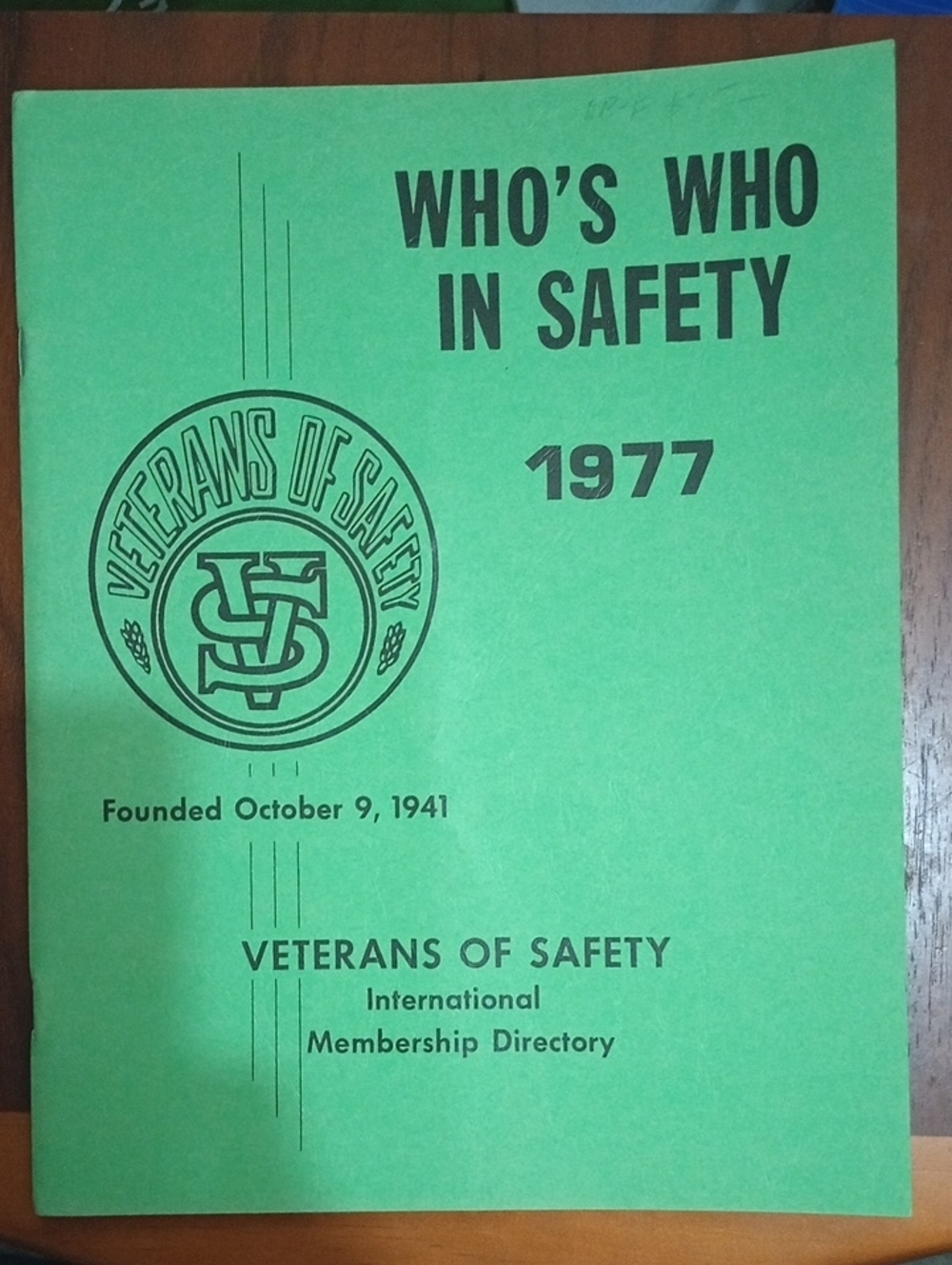 ✨Vintage 1977 “Who’s Who in Safety” Directory•Veterans of Safety Ephemera - Picture 1 of 4